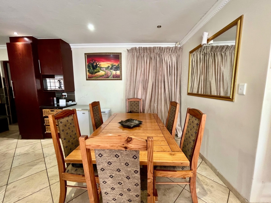 4 Bedroom Property for Sale in Safari Gardens North West